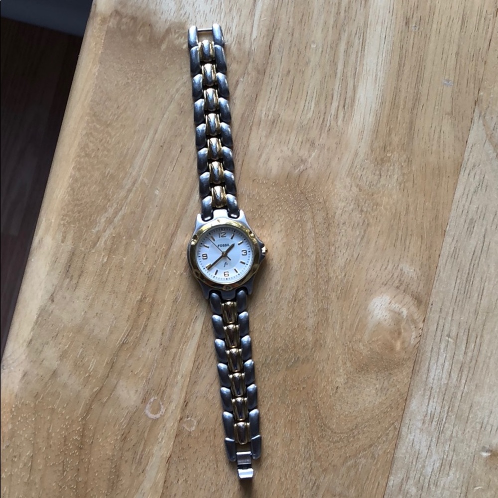 Super stylish, cute Fossil watch!